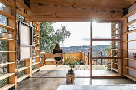 ROOM IN THE AIR